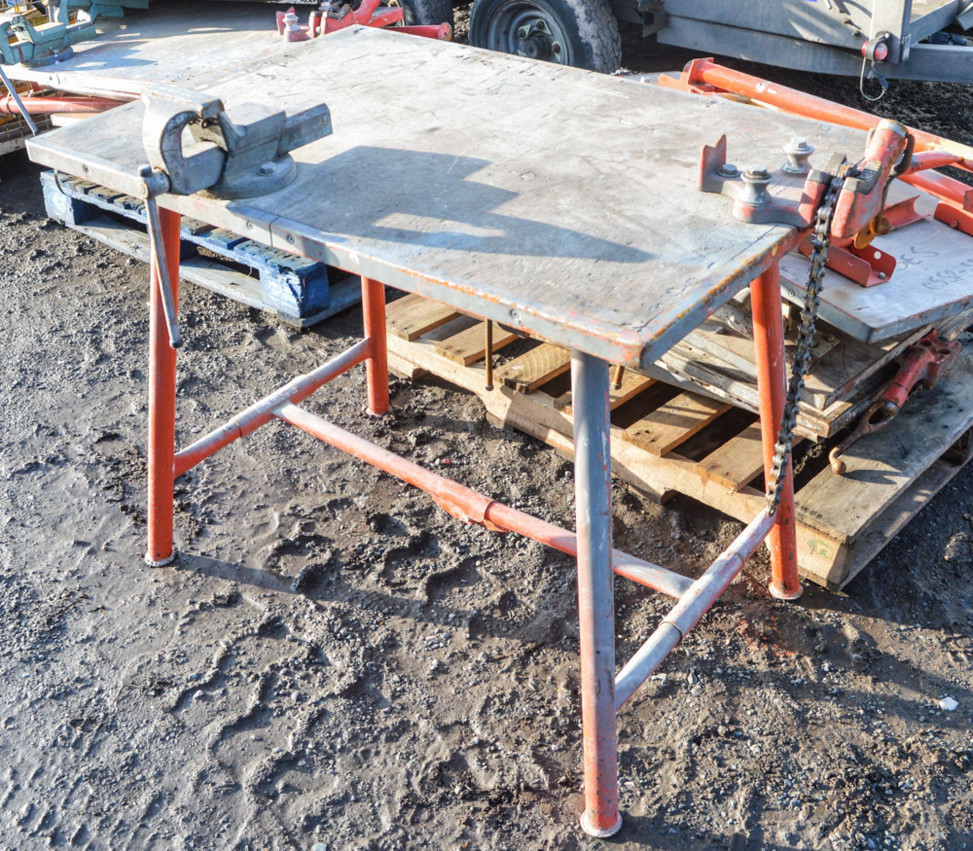 Collapsible site work bench