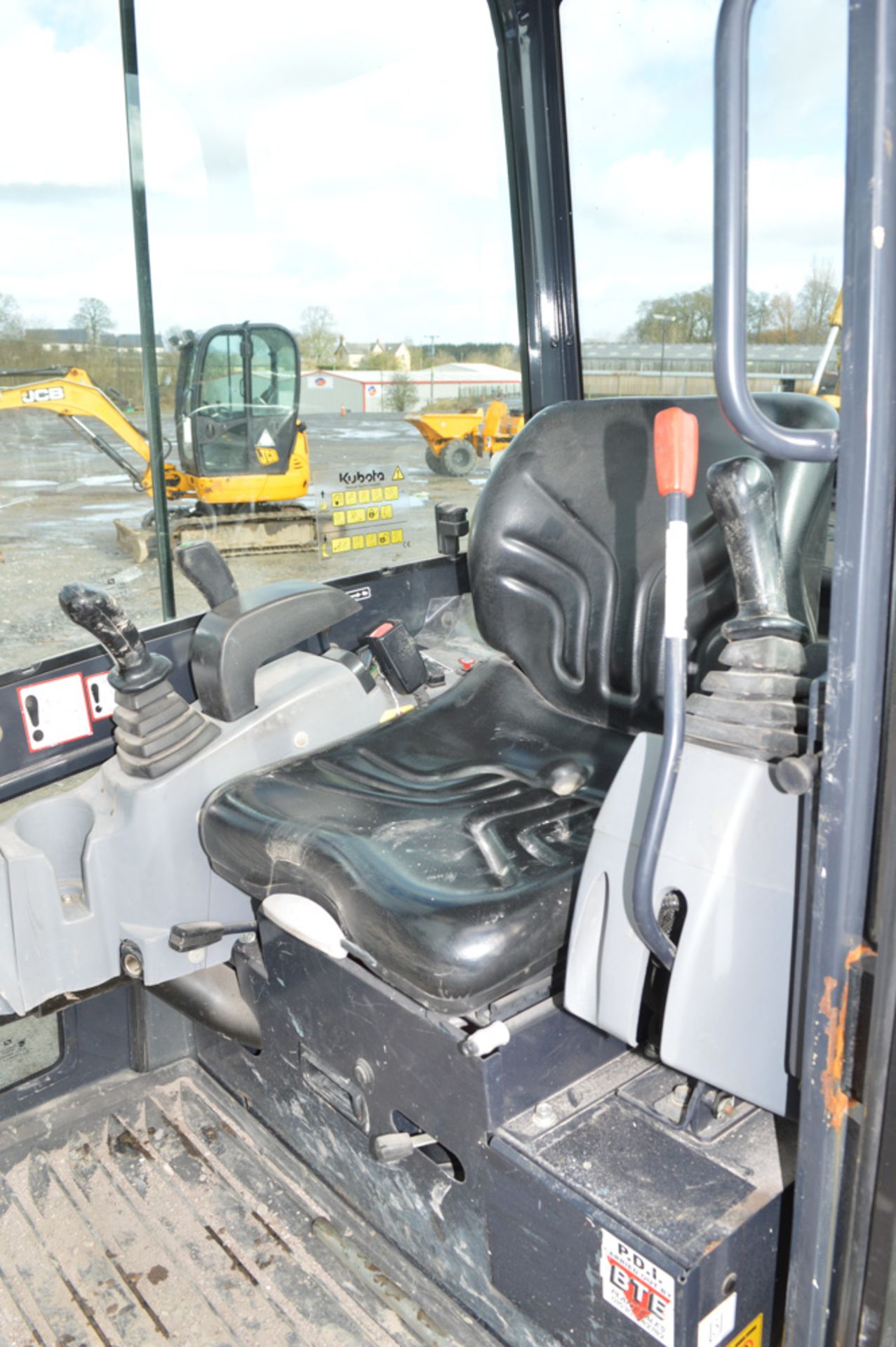 Kubota KX016.4 1.5 tonne rubber tracked mini excavator Year: 2011 S/N: 55345 Recorded Hours: 1665 - Image 12 of 12