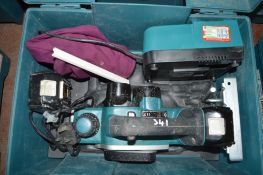 Makita 18v cordless planer c/w 2 batteries, charger & carry case A623440
