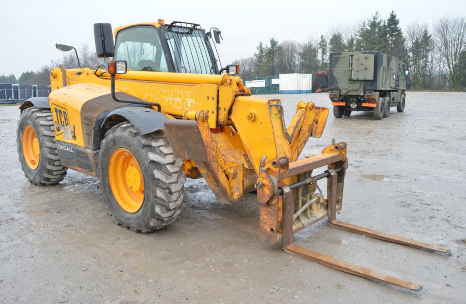 JCB 533-105 10.5 metre telescopic handler Year: 2004 S/N: 1038577 Recorded Hours: Not displayed ( - Image 4 of 14