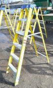 6 tread fibre glass step ladder 0111-017