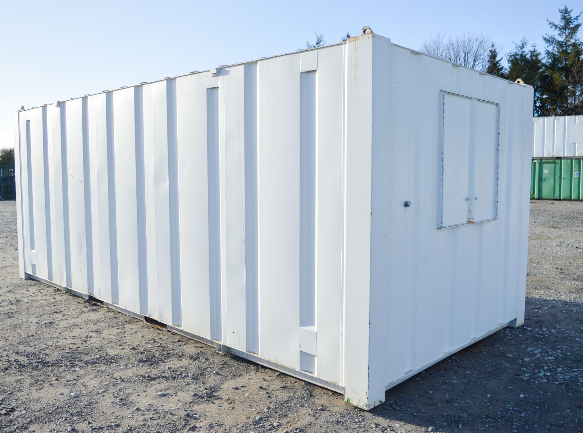 21 ft x 9 ft steel anti-vandal site office unit c/w keys A414592 - Image 3 of 6