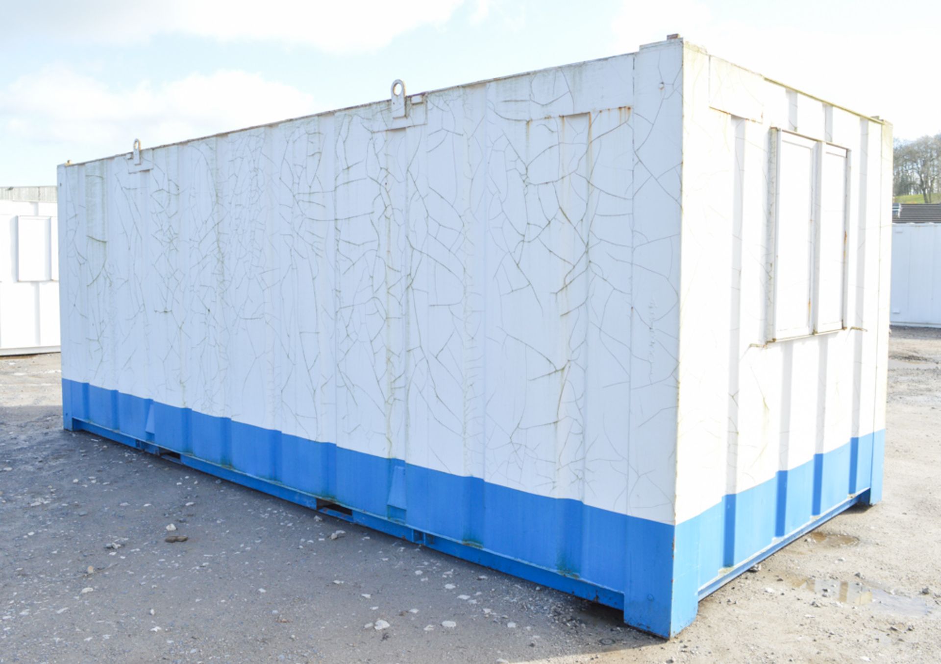 21 ft x 9 ft steel anti-vandal site office unit c/w keys A343581 - Image 3 of 6
