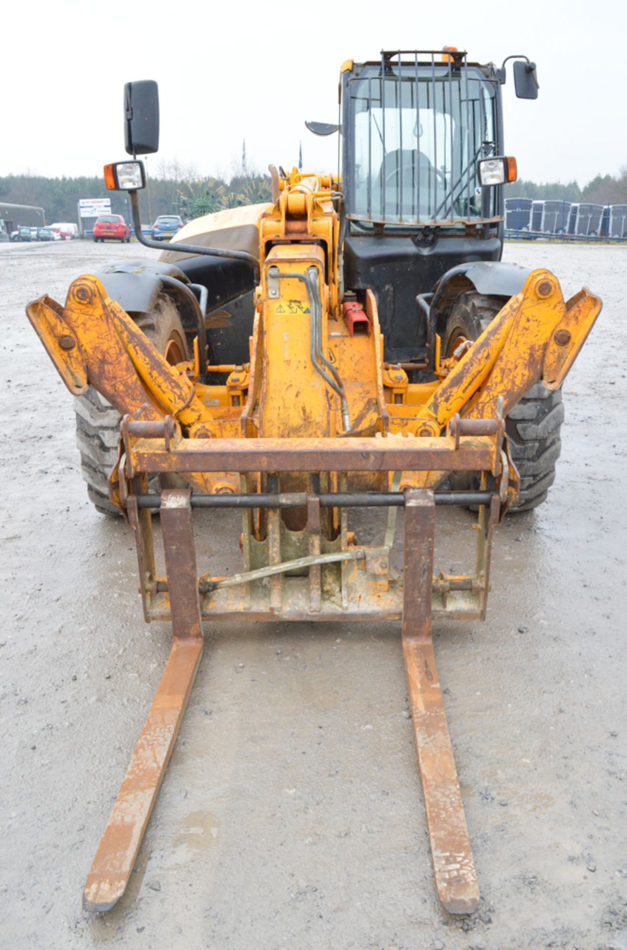 JCB 533-105 10.5 metre telescopic handler Year: 2004 S/N: 1038577 Recorded Hours: Not displayed ( - Image 5 of 14