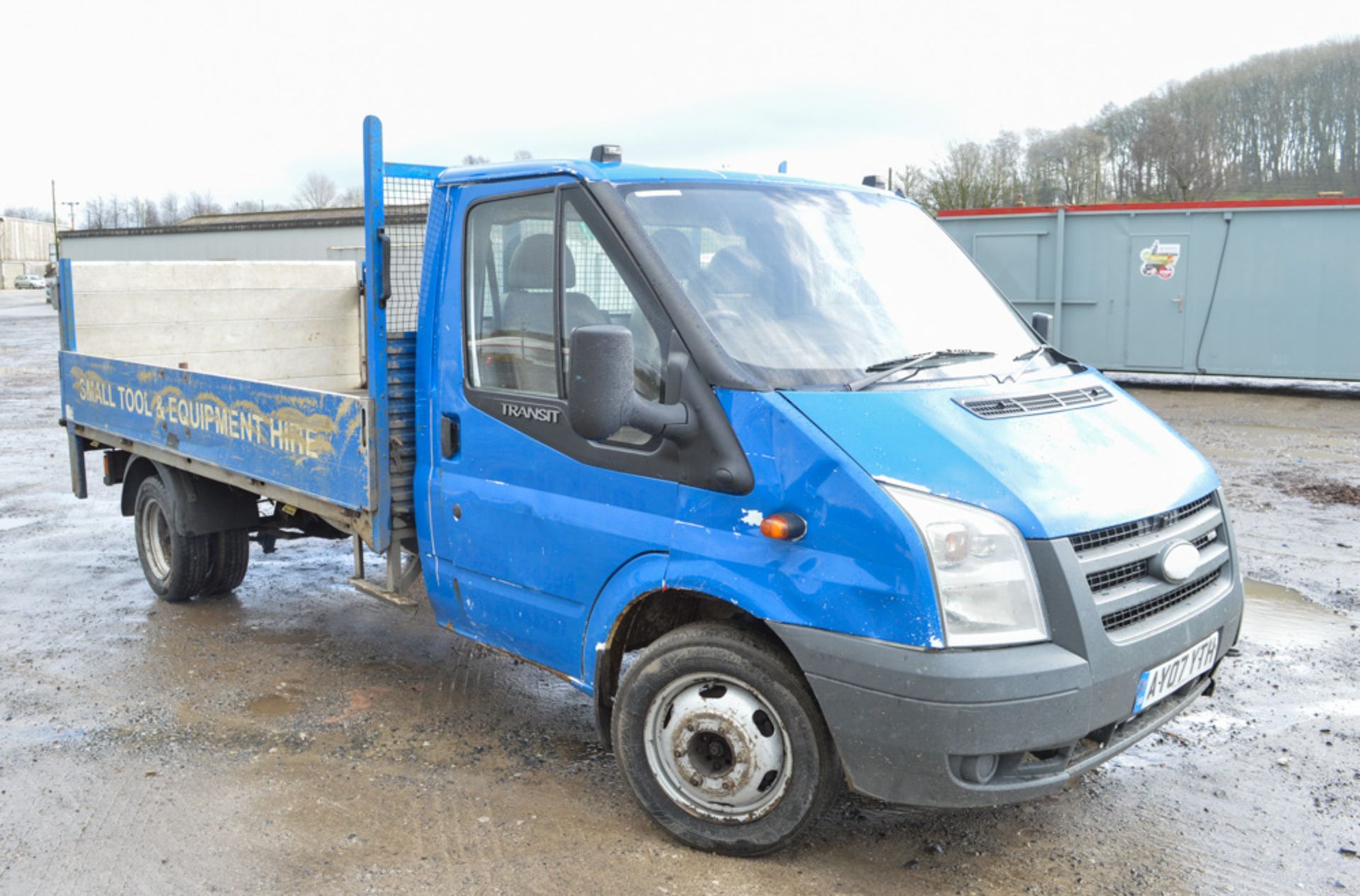 Ford Transit 100 T350L RWD pick up Registration Number: AY07 YTH Date of Registration: 30/04/ - Image 4 of 7