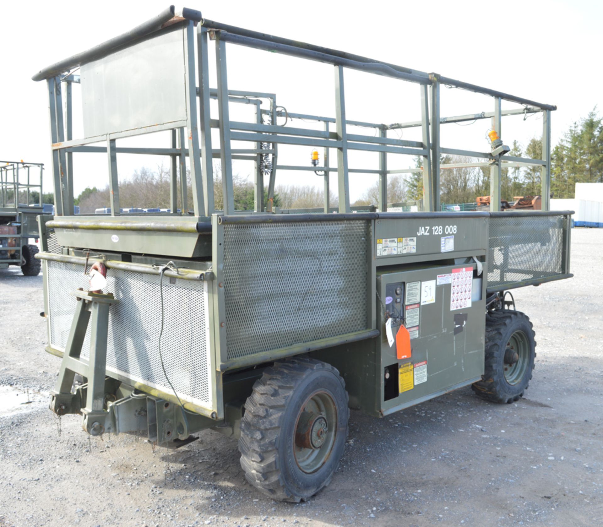 Grove SM3184 25 ft diesel driven scissor lift access platform (Ex MOD) Recorded Hours: 8447