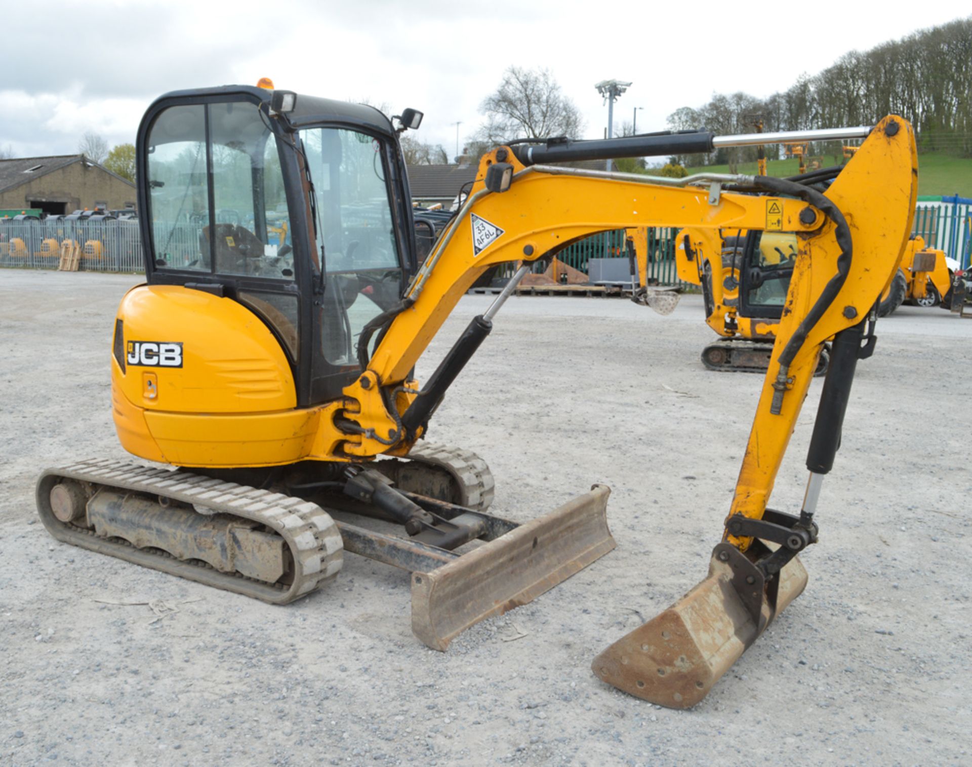 JCB 8030 ZTS 3 tonne rubber tracked mini excavator Year: 2012 S/N: 2011495 Recorded Hours: 1973 - Image 4 of 11