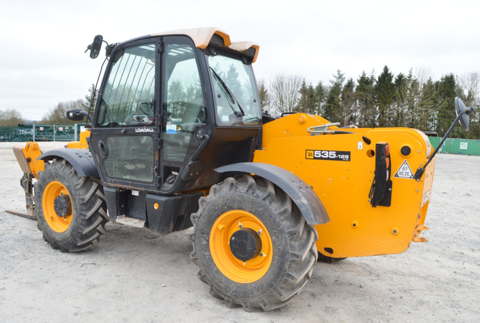 JCB 535-125 Hi-Viz 12/5 metre telescopic handler Year: 2011 S/N: 1528141 Recorded Hours: 2610 c/w - Image 2 of 13