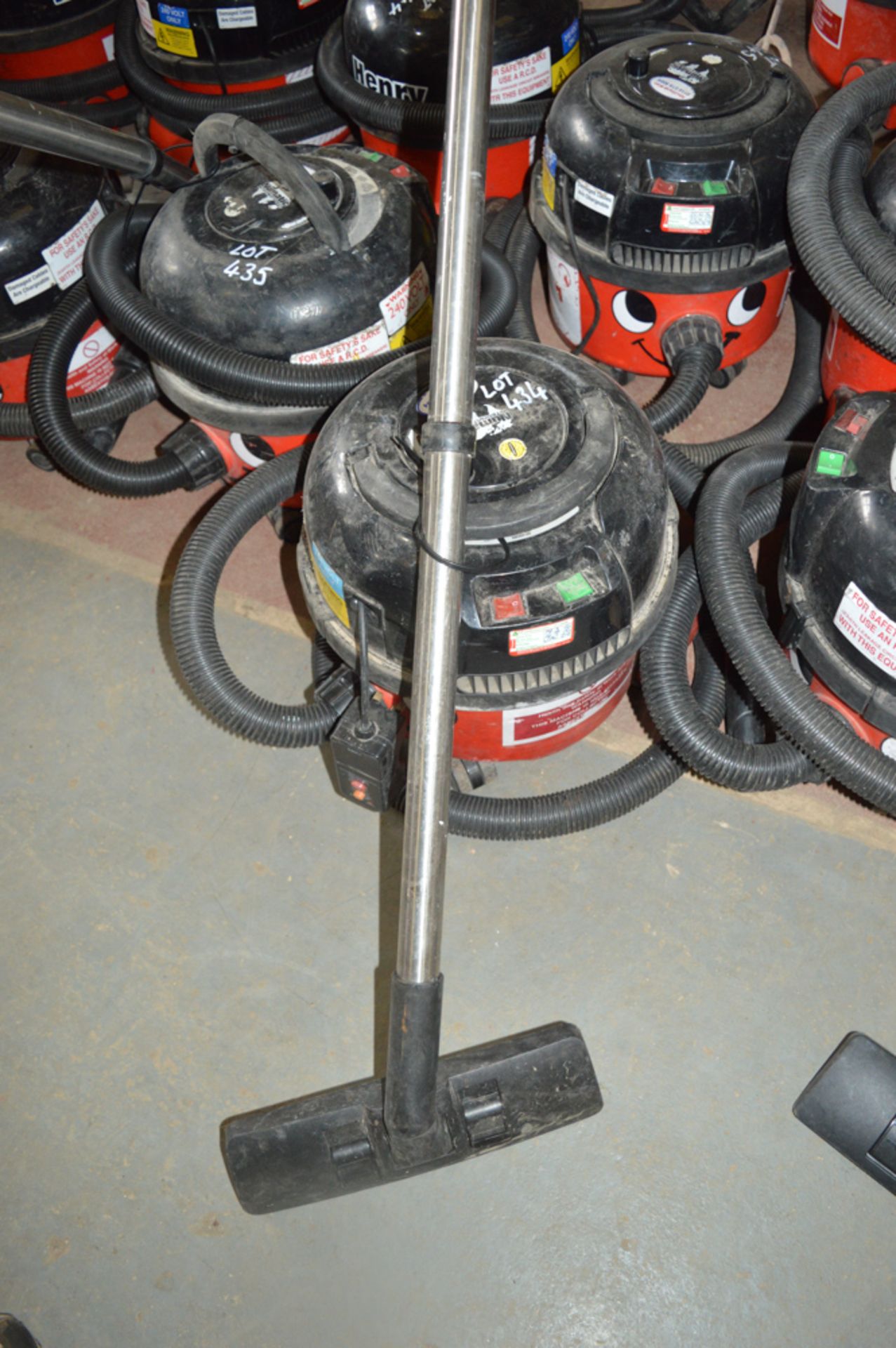 Numatic Henry 240v vacuum cleaner c/w hose & lance VAC29