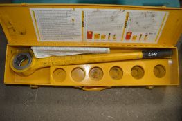 REMS manual pipe threader drive c/w carry case 0555-123