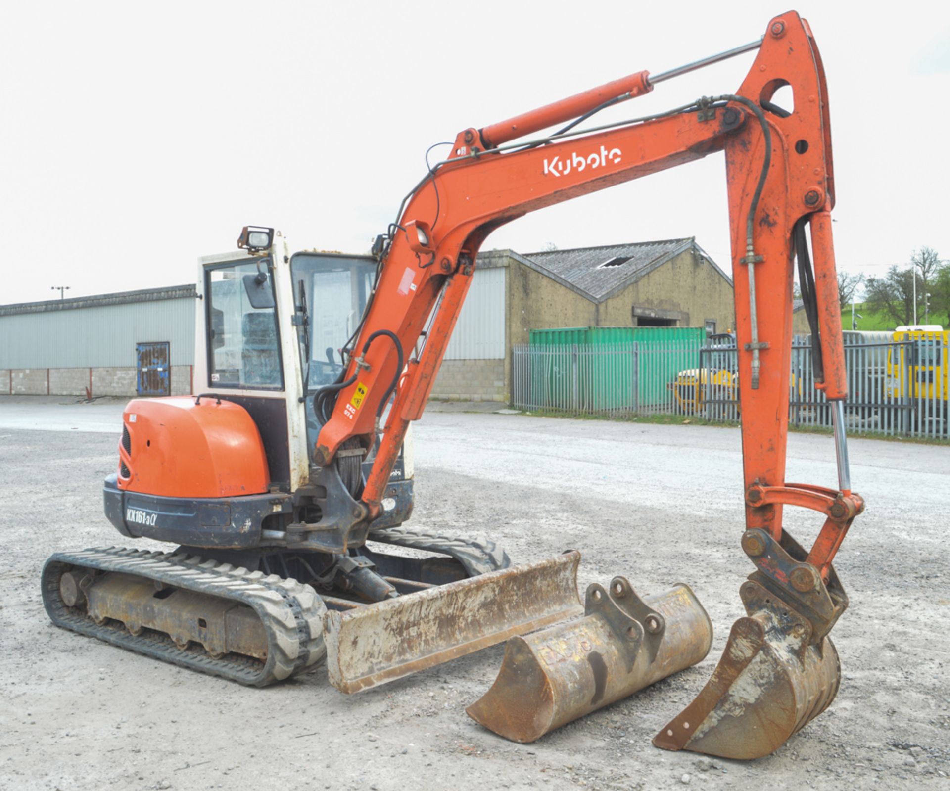 Kubota KX161-3 5 tonne rubber tracked midi excavator Year: 2008 S/N: 7077628 Recorded Hours: 3928 - Image 4 of 12