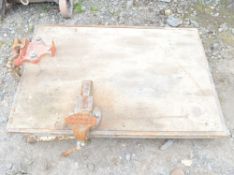 Steel collapsible work bench c/w pipe vice