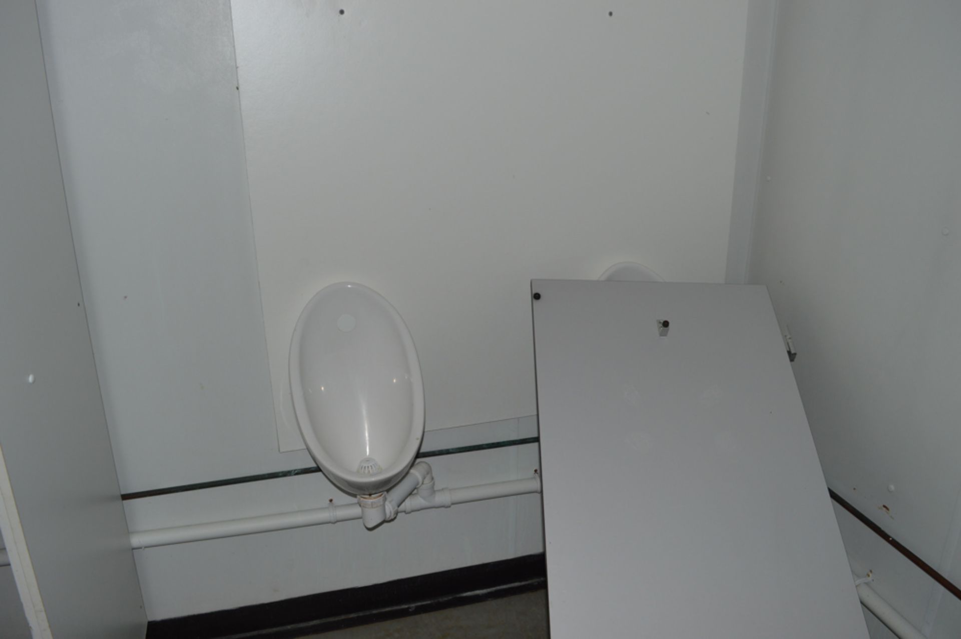 32 ft x 10 ft steel anti-vandal toilet & changing room site unit comprising of: changing room, gents - Image 10 of 11