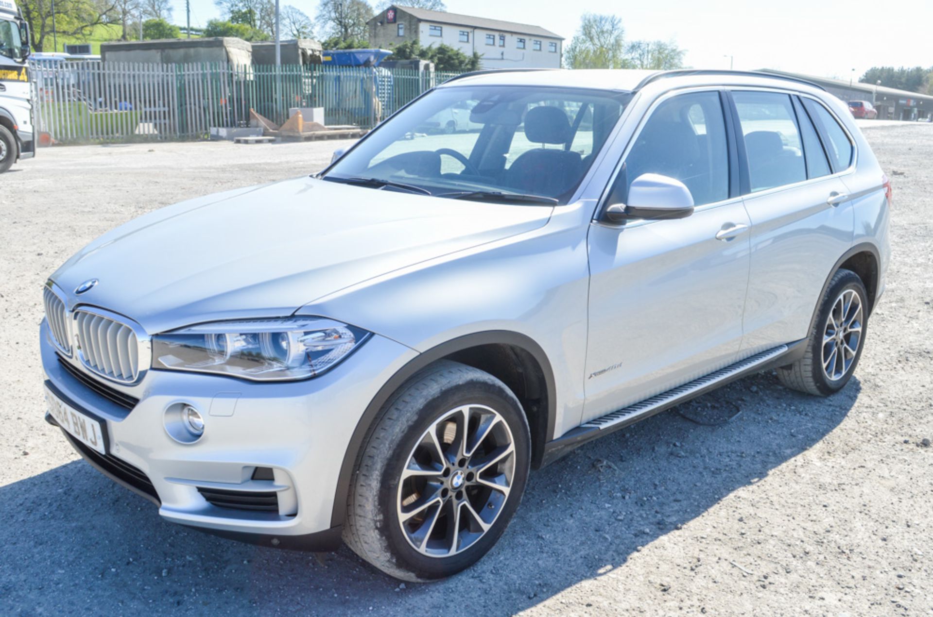 BMW X5 40D SE 3.0 Diesel XDrive automatic 5 door 5 seat SUV   Registration Number: SO64 BWJ Date - Image 4 of 14