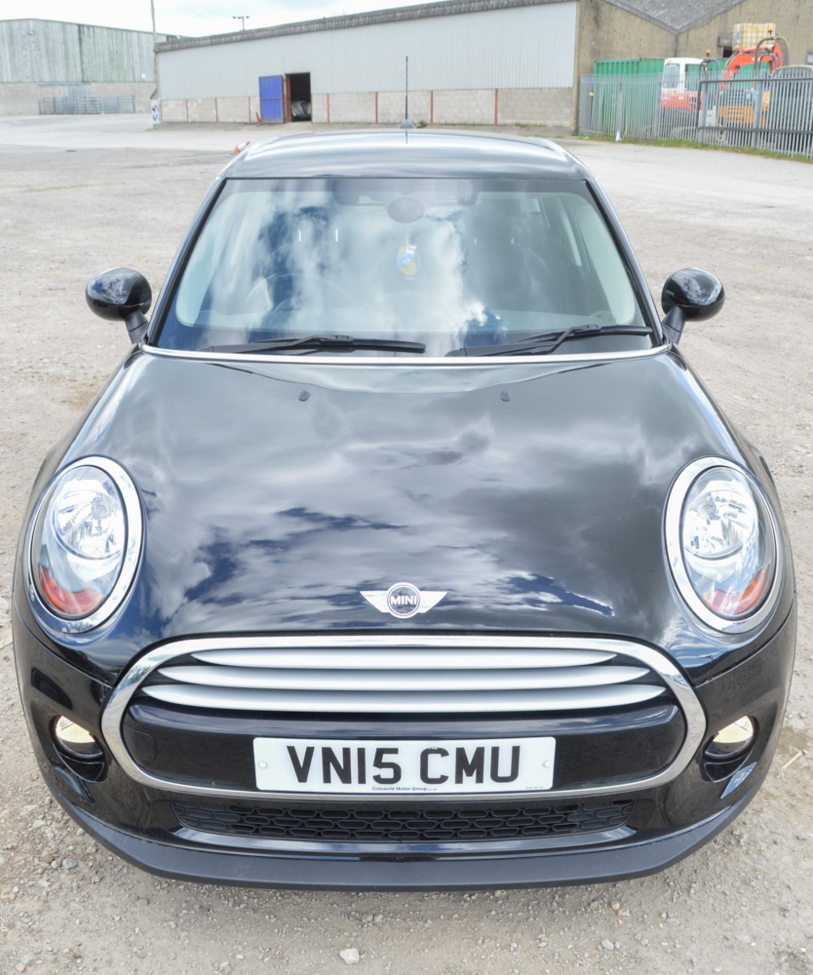 Mini Cooper D 1.5 diesel 6 speed manual 5 door hatchback car Registration Number: VN15 CMU Date of - Image 6 of 12