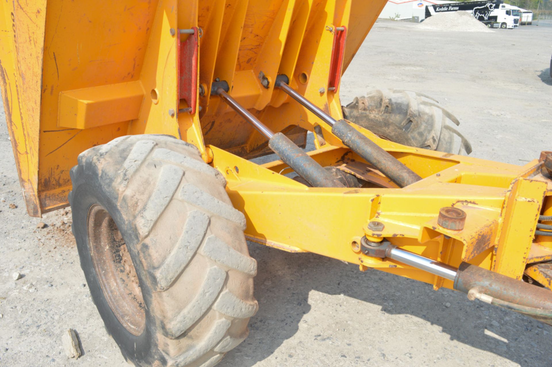 Benford Terex 6 tonne straight skip dumper Year: 2004 S/N: E403EM019 Recorded Hours: Not - Image 8 of 12