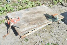 Steel site bench E0001522