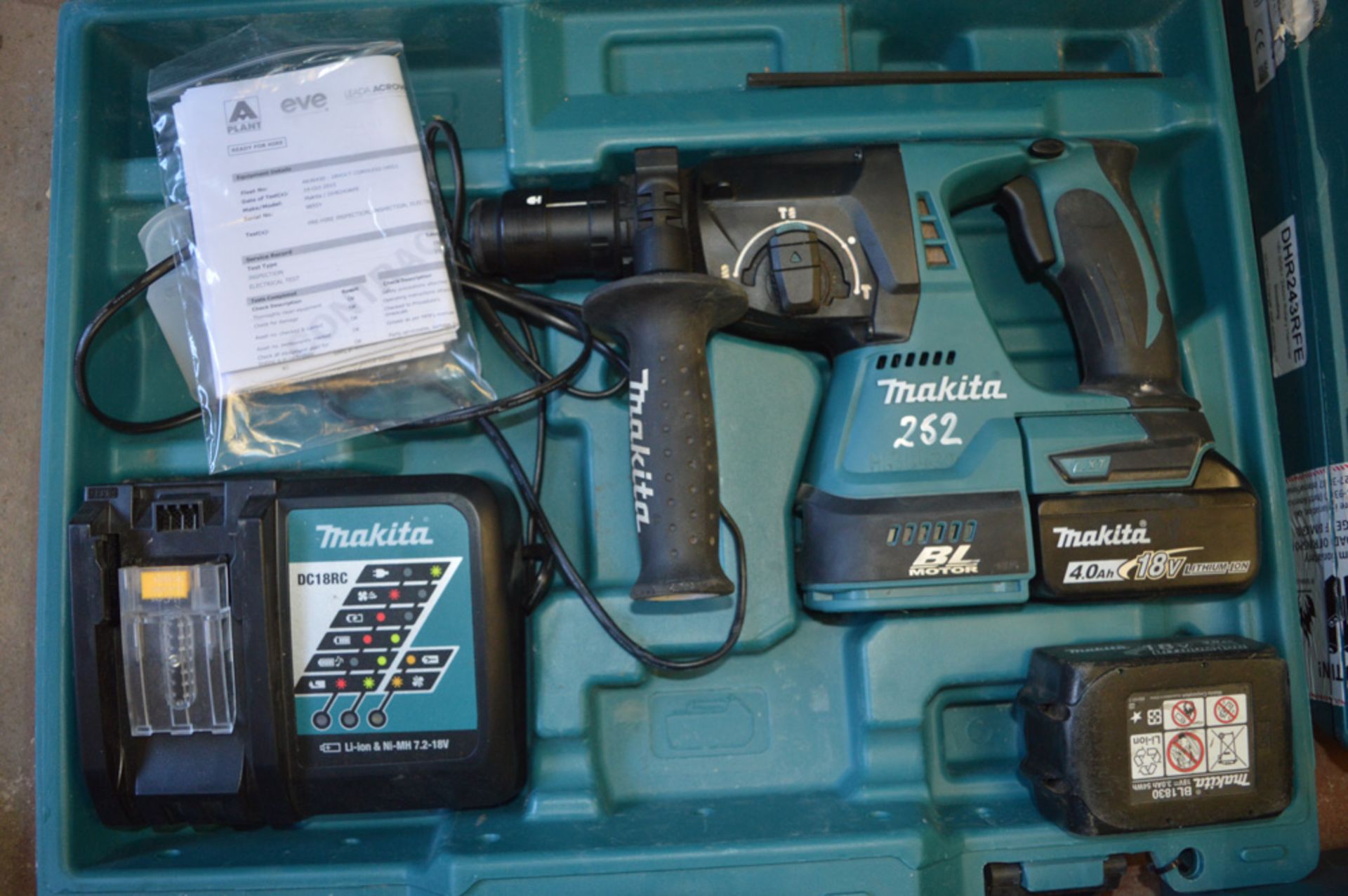 Makita 18v SDS cordless hammer drill c/w 2 batteries, charger & carry case A636430