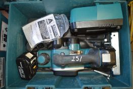 Makita 18v cordless planer c/w 2 batteries, charger & carry case A625515