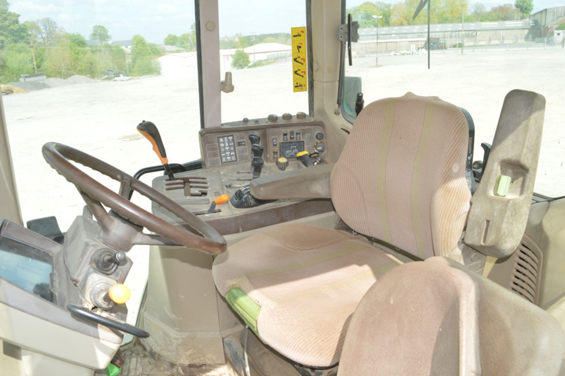 John Deere 6520 4WD tractor Registration Number: PL52 VUW Date of First Registration in the UK: 29/ - Image 7 of 7