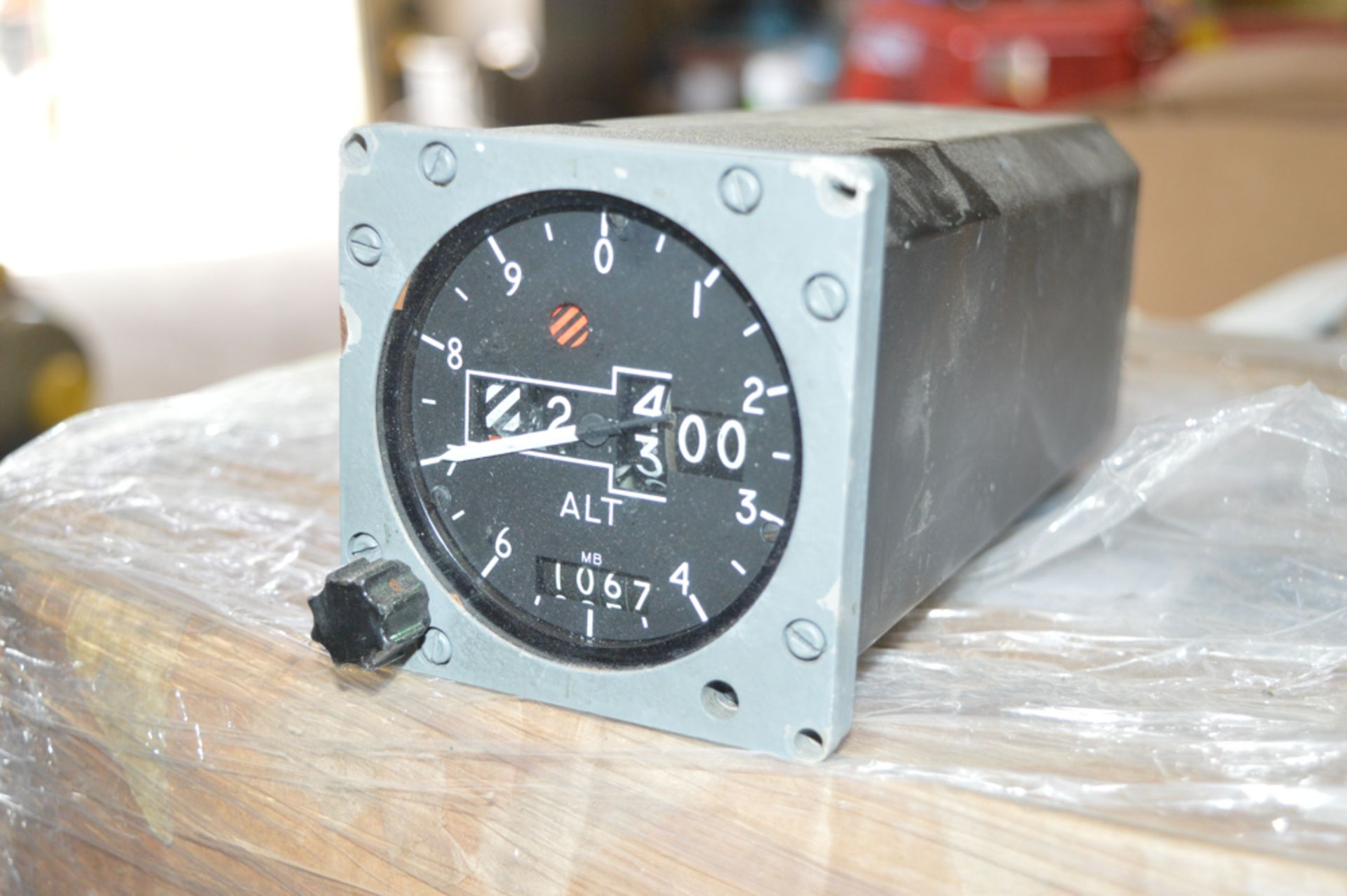 Altimeter pointer counter Approximately 190mm x 90mm