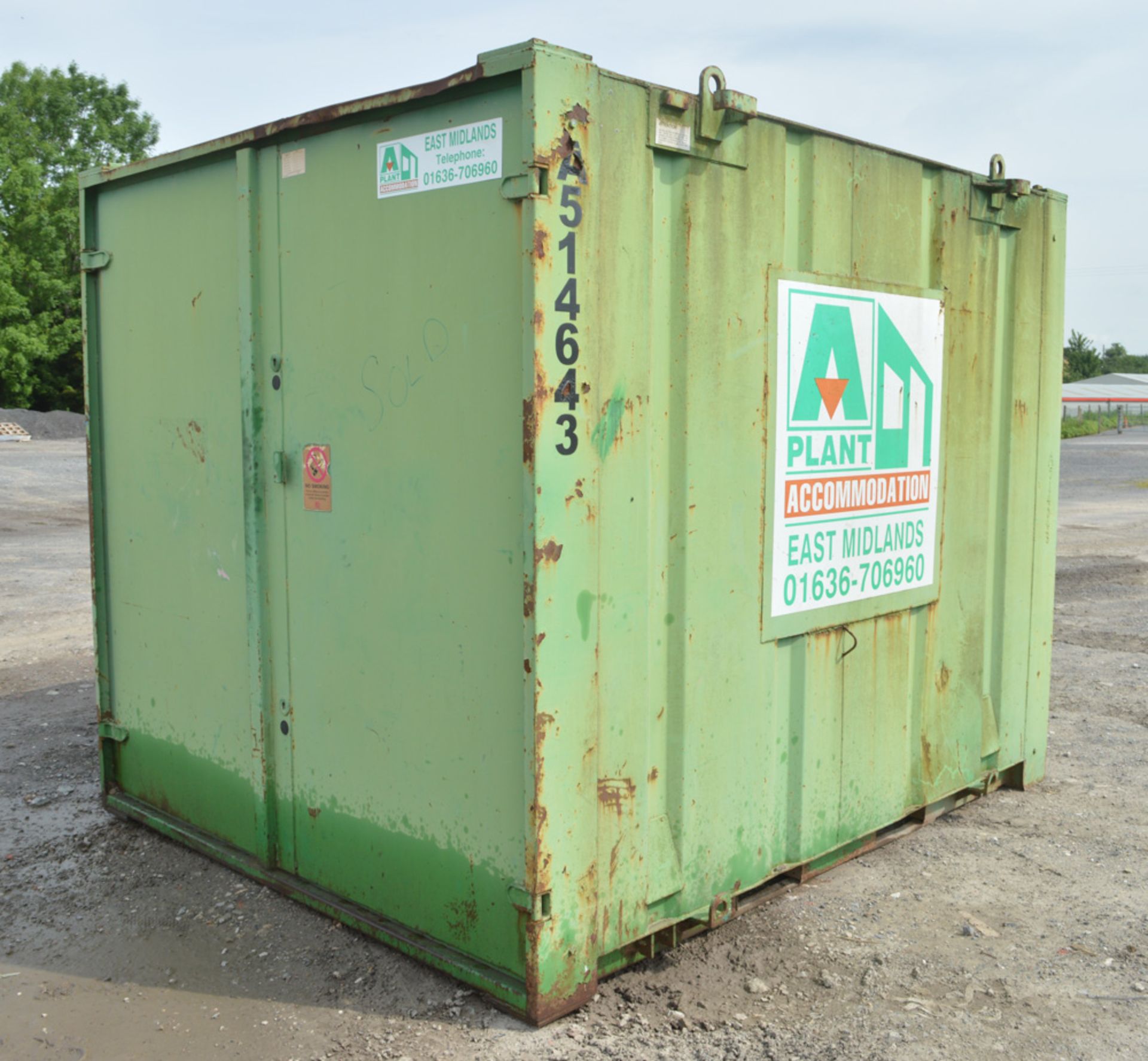 10 ft x 8 ft steel site store unit c/w keys A514643