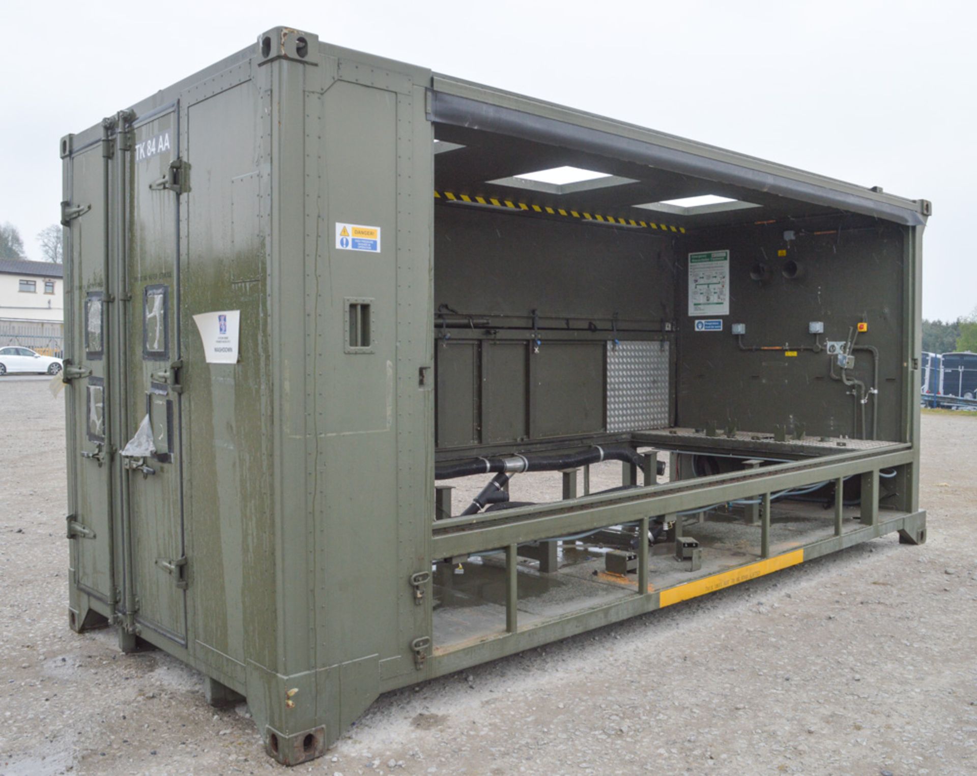 20 ft x 8 ft MSV Matrix hook loader wash down site unit (Ex MOD) - Image 4 of 8