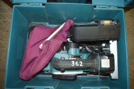 Makita 18v cordless planer c/w 2 batteries, charger & carry case A596132