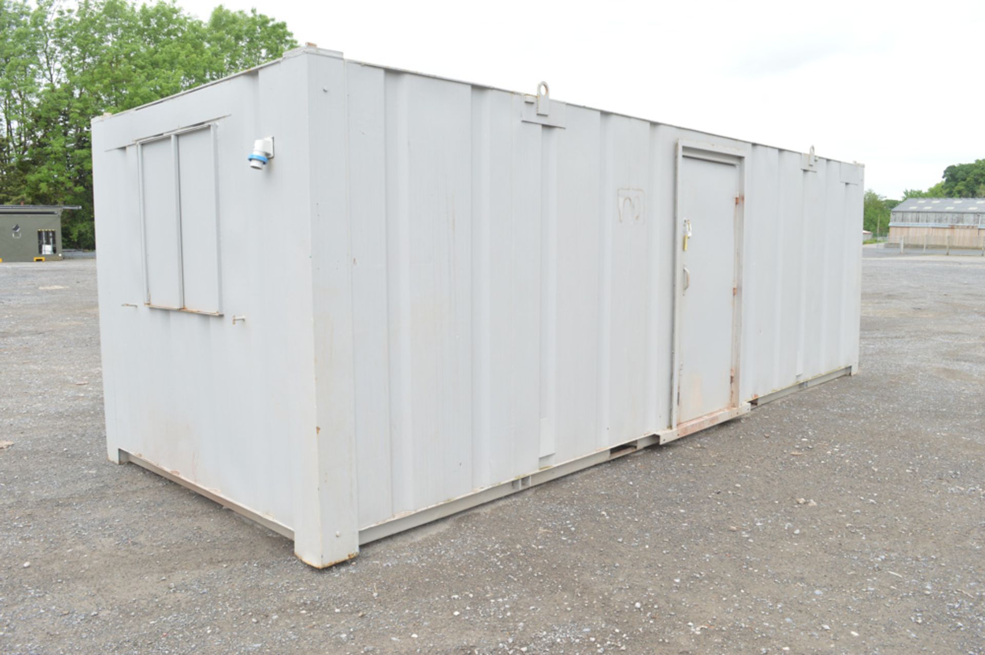 24 ft x 9 ft steel anti vandal site office unit c/w keys A343905