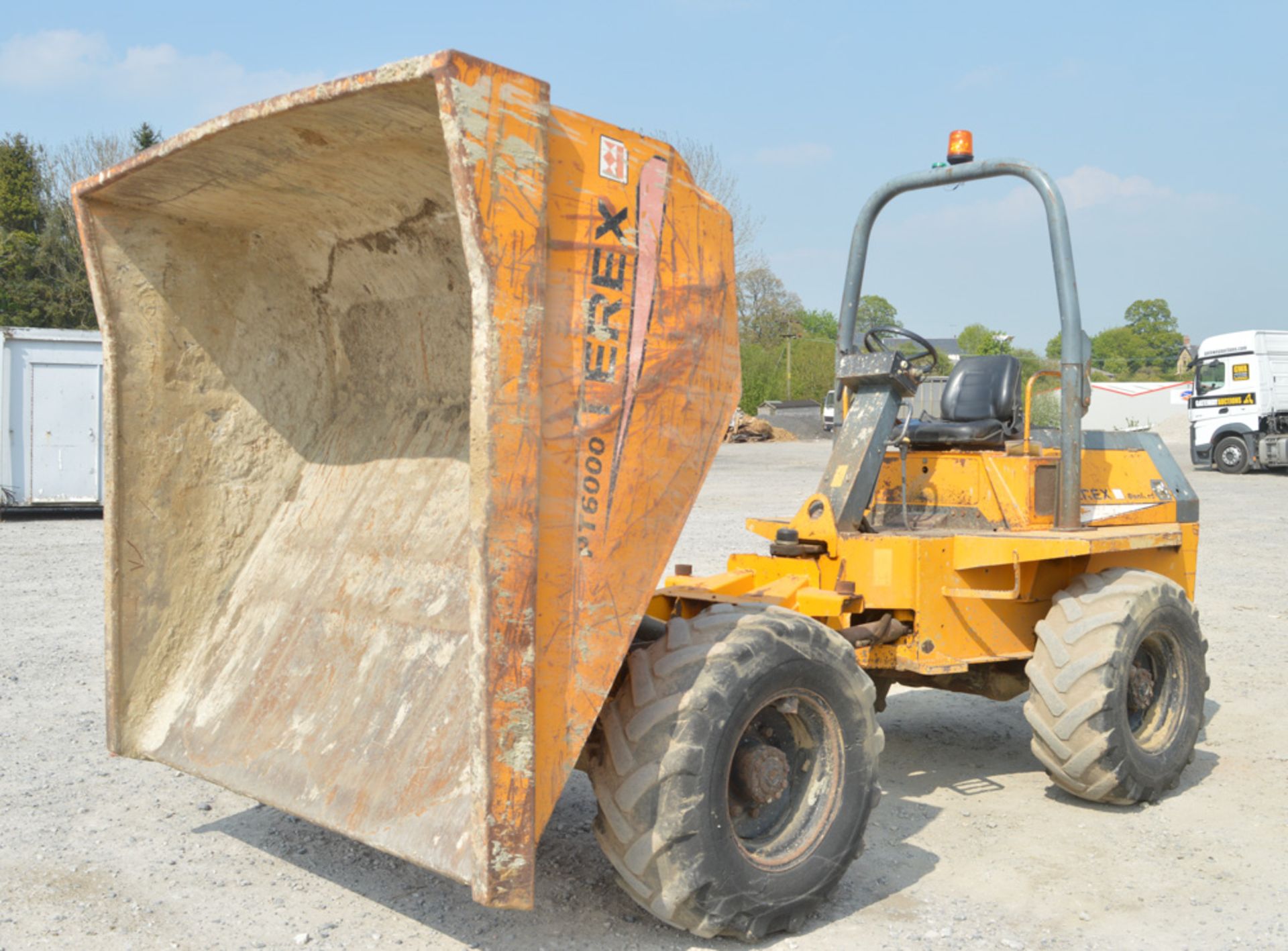 Benford Terex 6 tonne straight skip dumper Year: 2005 S/N: E504FT197 Recorded Hours: 3807 - Image 7 of 12