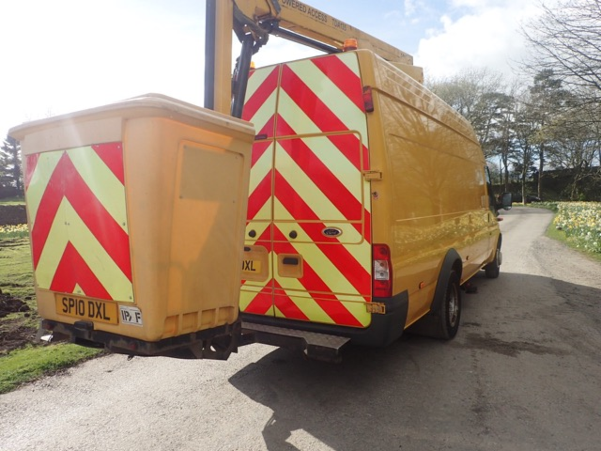 Ford Transit 140 T460 MEWP access platform panel van Registration Number: SP10 DXL Date of - Image 6 of 17