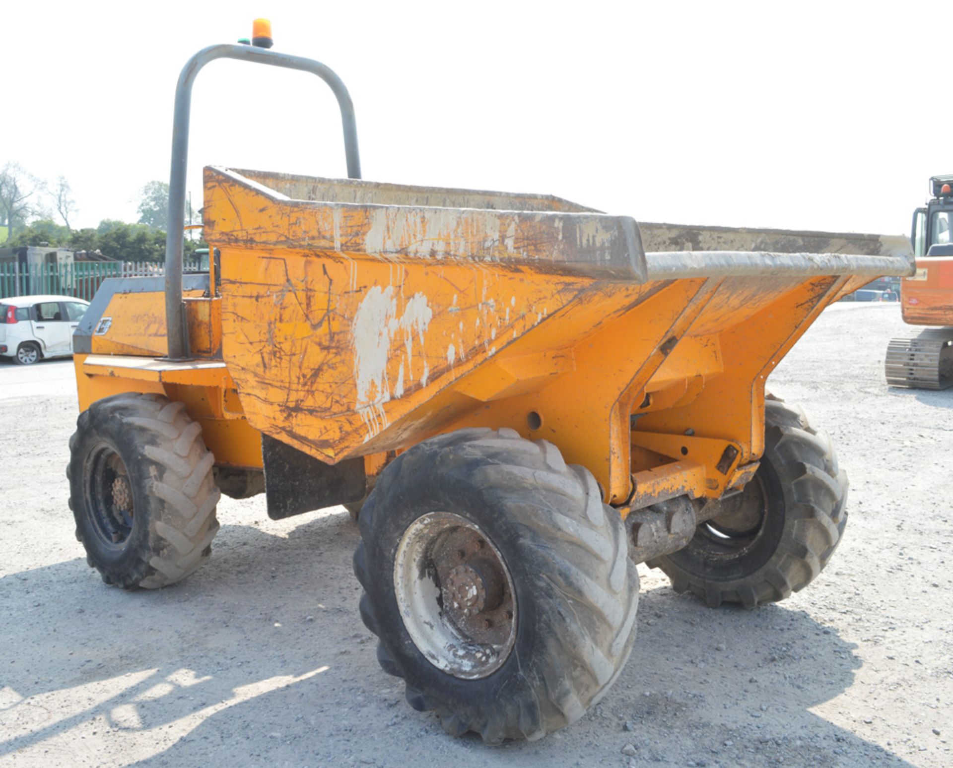 Benford Terex 6 tonne straight skip dumper Year: 2003 S/N: E301EE004 Recorded Hours: Not