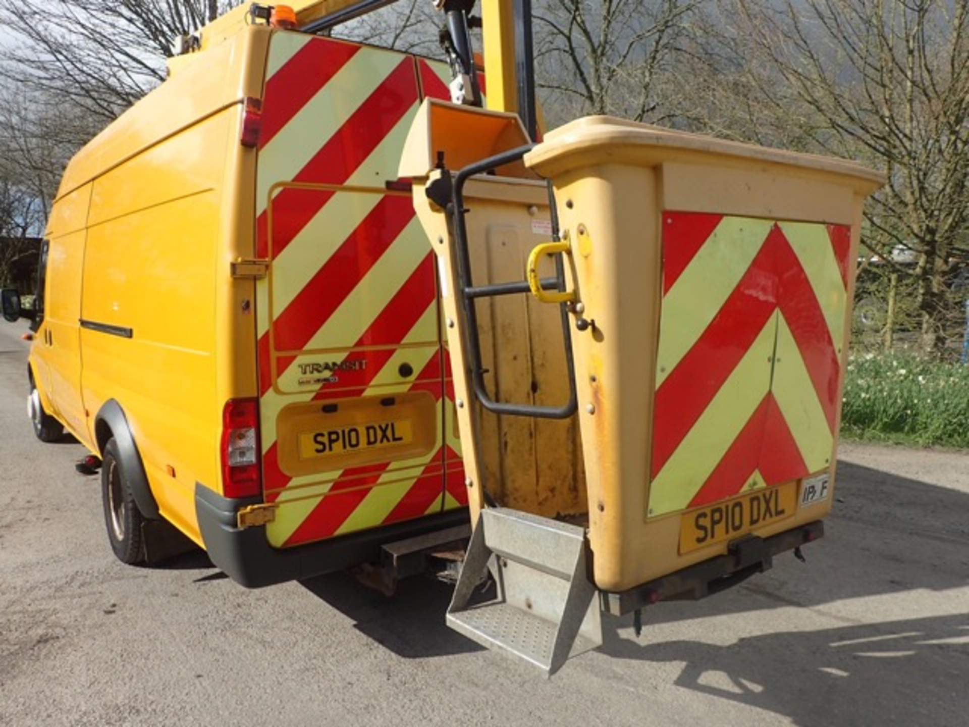 Ford Transit 140 T460 MEWP access platform panel van Registration Number: SP10 DXL Date of - Image 5 of 17