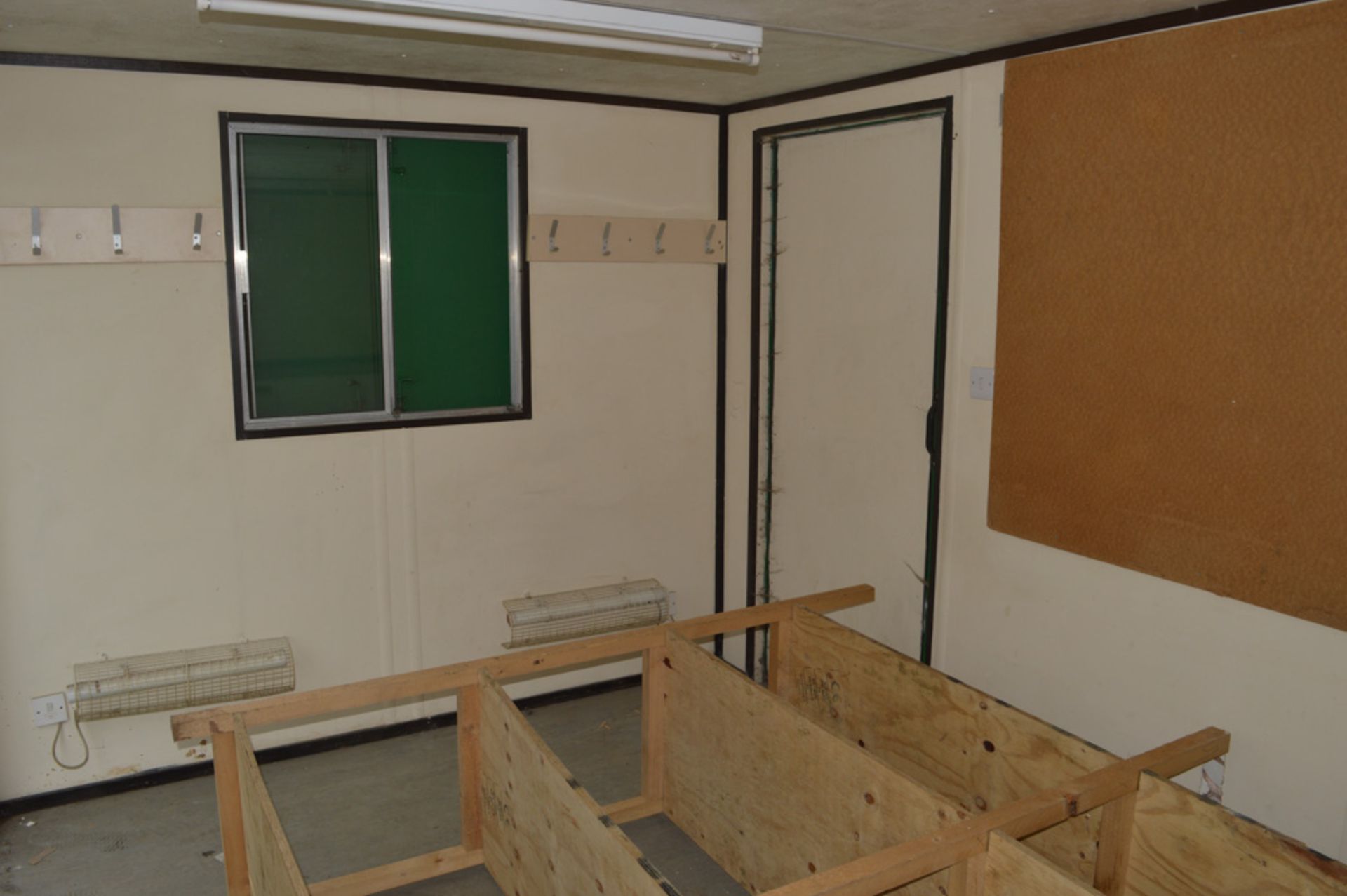 21 ft x 9 ft steel anti vandal site welfare unit comprising of canteen, toilet & generator room c/ - Image 6 of 6