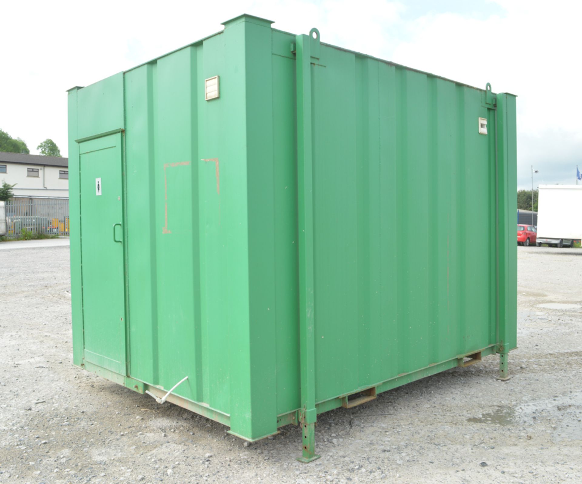 12 ft x 8 ft 2+1 steel anti vandal site toilet unit c/w keys A453486 - Image 4 of 5