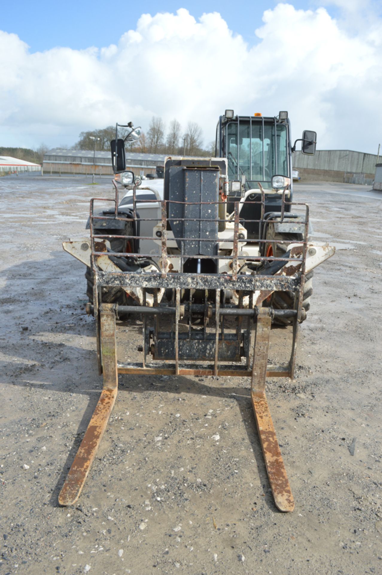 Bobcat T40140 14 metre telescopic handler   Year: 2012 S/N: A8GA15104 Recorded hours: 1870 c/w Turbo - Image 5 of 13