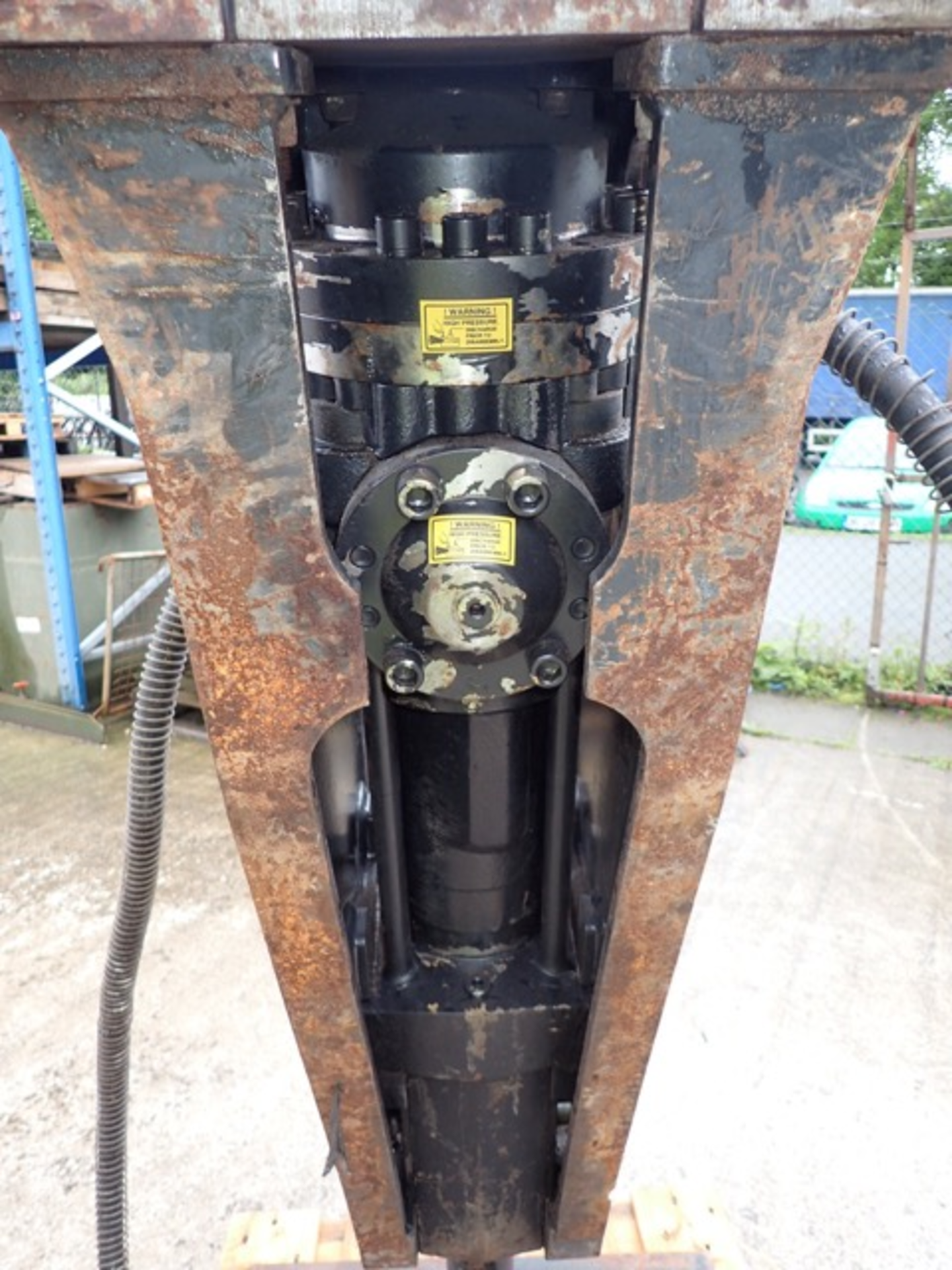 Caterpillar H70 hydraulic breaker S/N: 4189 ** This lot is located in Ingleton, North Yorkshire. - Image 7 of 11