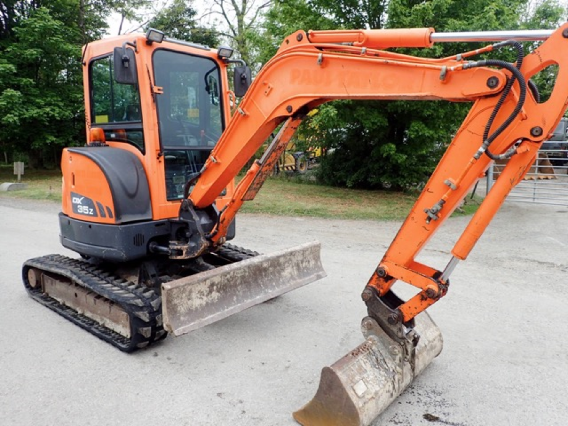 Doosan DX 35Z 3.5 tonne zero tail swing rubber tracked mini excavator Year: 2008 S/N: 5238 - Image 4 of 14