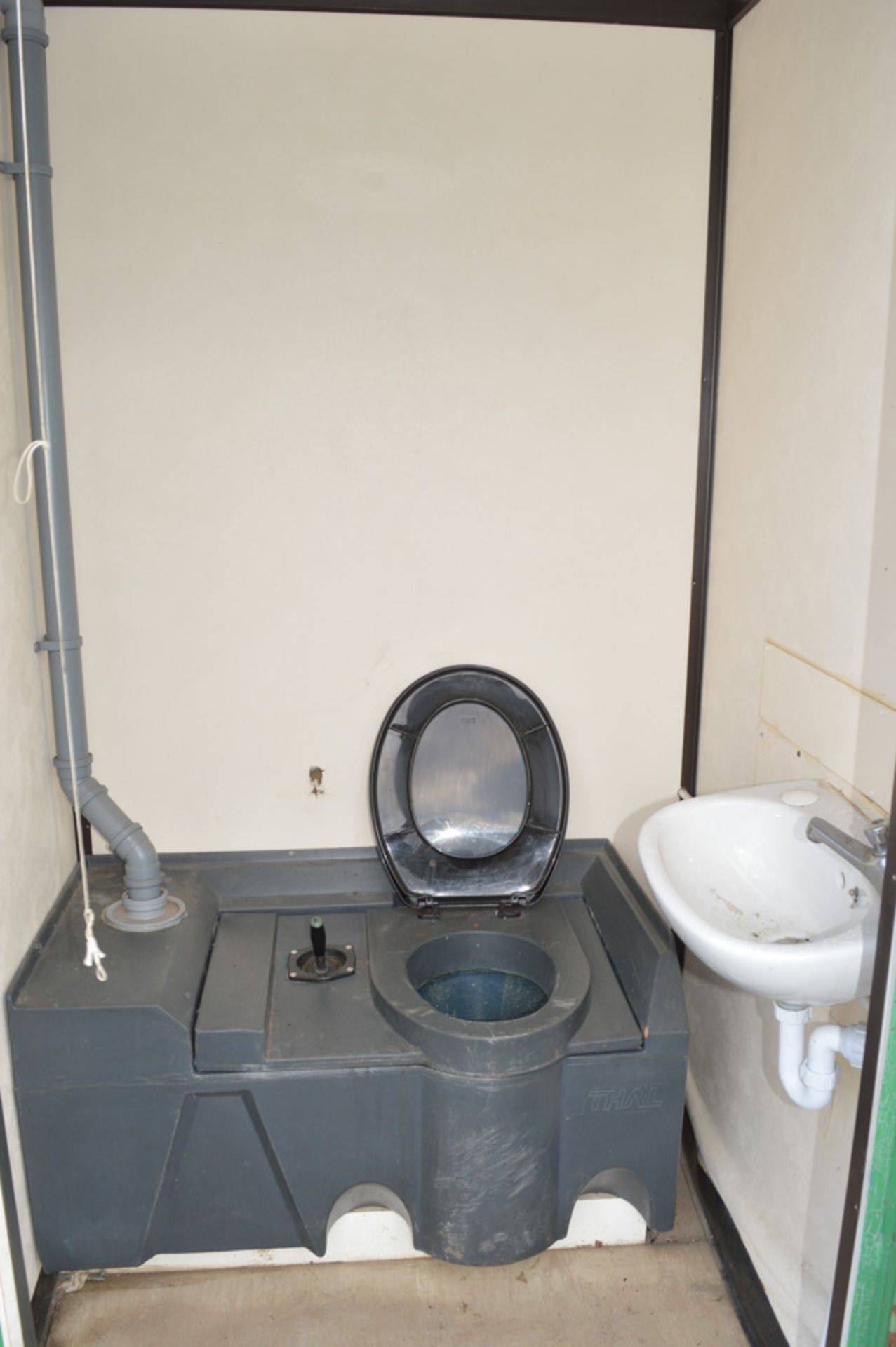 24 ft x 9 ft steel anti-vandal site welfare unit comprising of canteen area, toilet, drying room & - Image 5 of 10