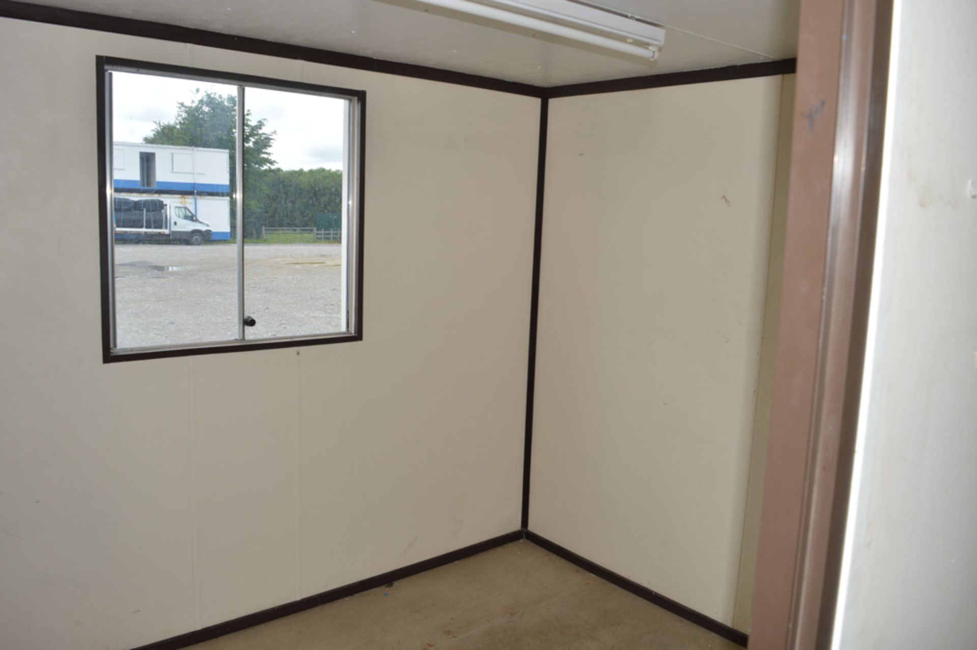 32ft x 10ft steel anti vandal site office unit comprising of 3 offices c/w keys A318718 - Image 6 of 7