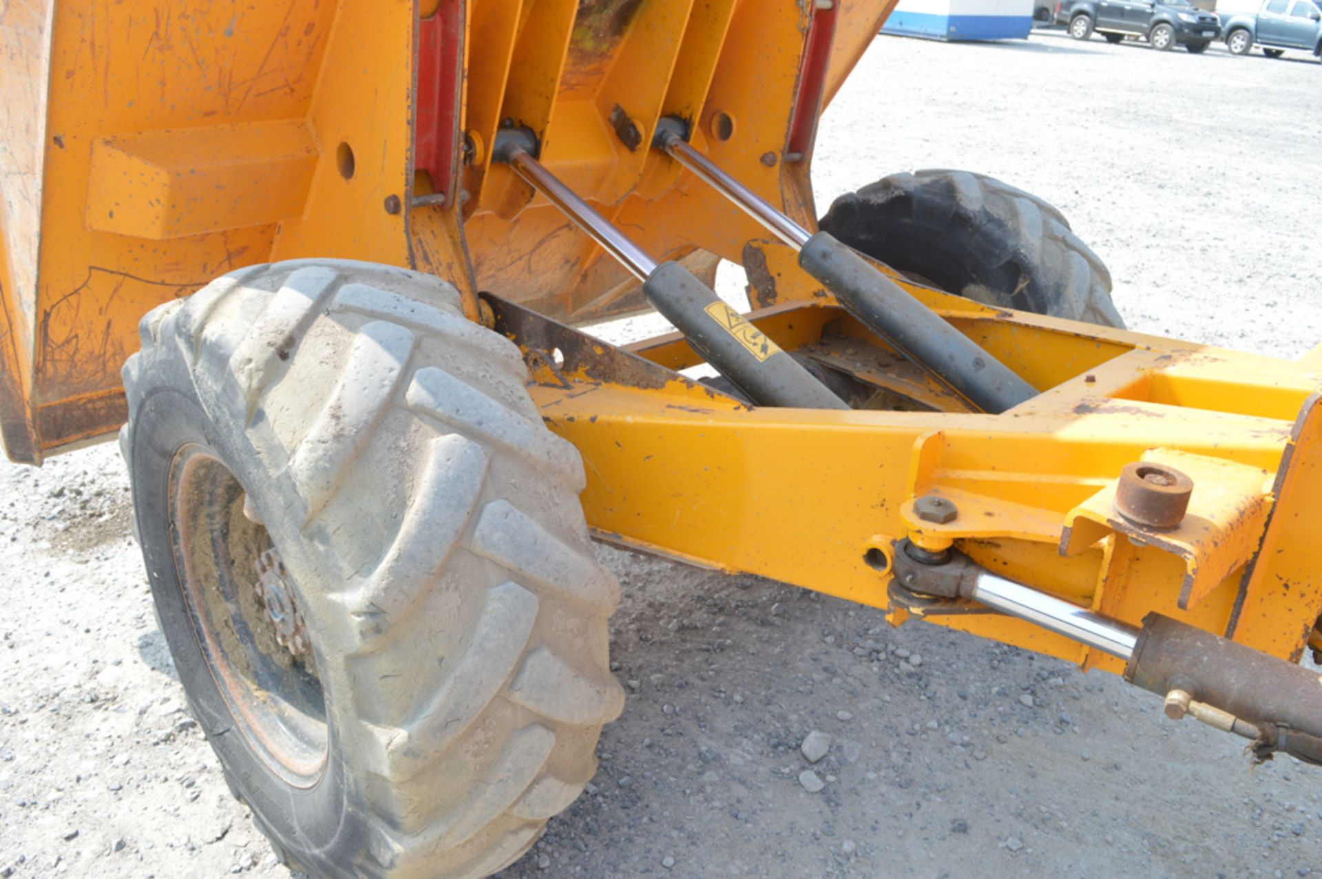 Benford Terex 6 tonne straight skip dumper Year: 2005 S/N: E504FT197 Recorded Hours: 3807 - Image 8 of 12