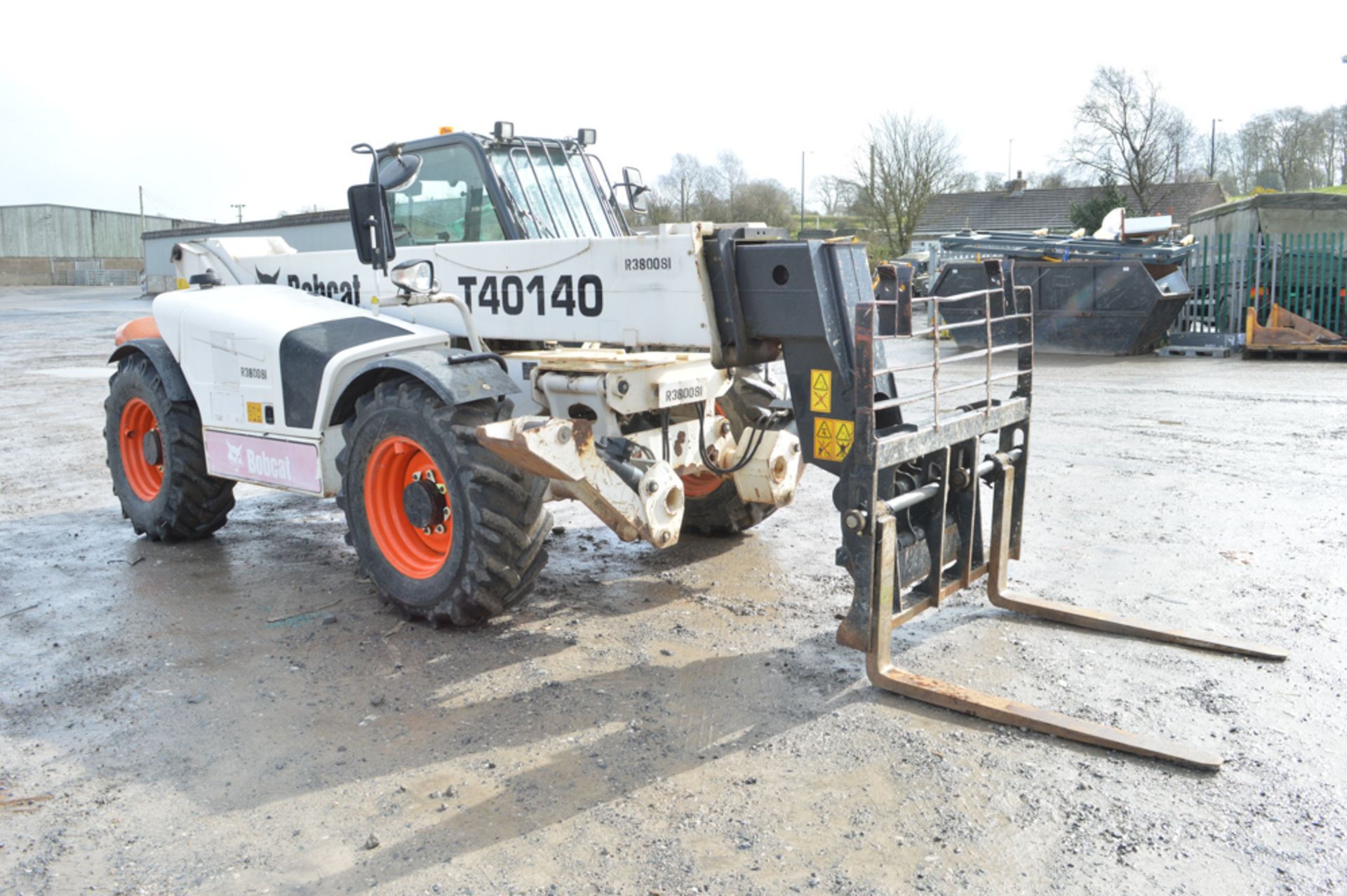 Bobcat T40140 14 metre telescopic handler   Year: 2012 S/N: A8GA15104 Recorded hours: 1870 c/w Turbo - Image 4 of 13