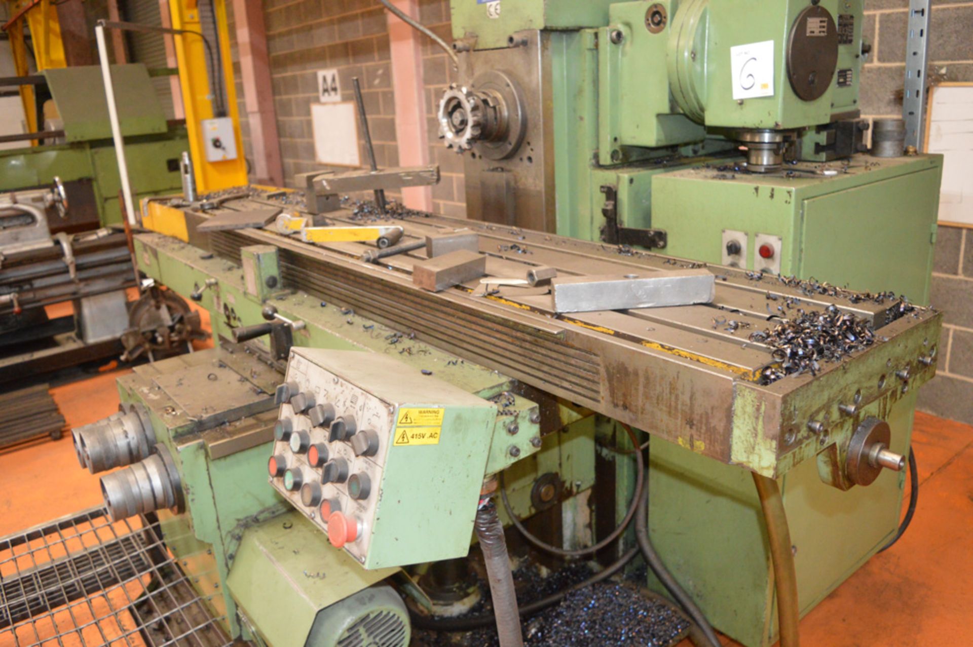 Cigar FU40 XL800 universal milling machine Year: 1997 S/N: SF27/97 c/w 1800mm by 400mm slotted - Image 8 of 8