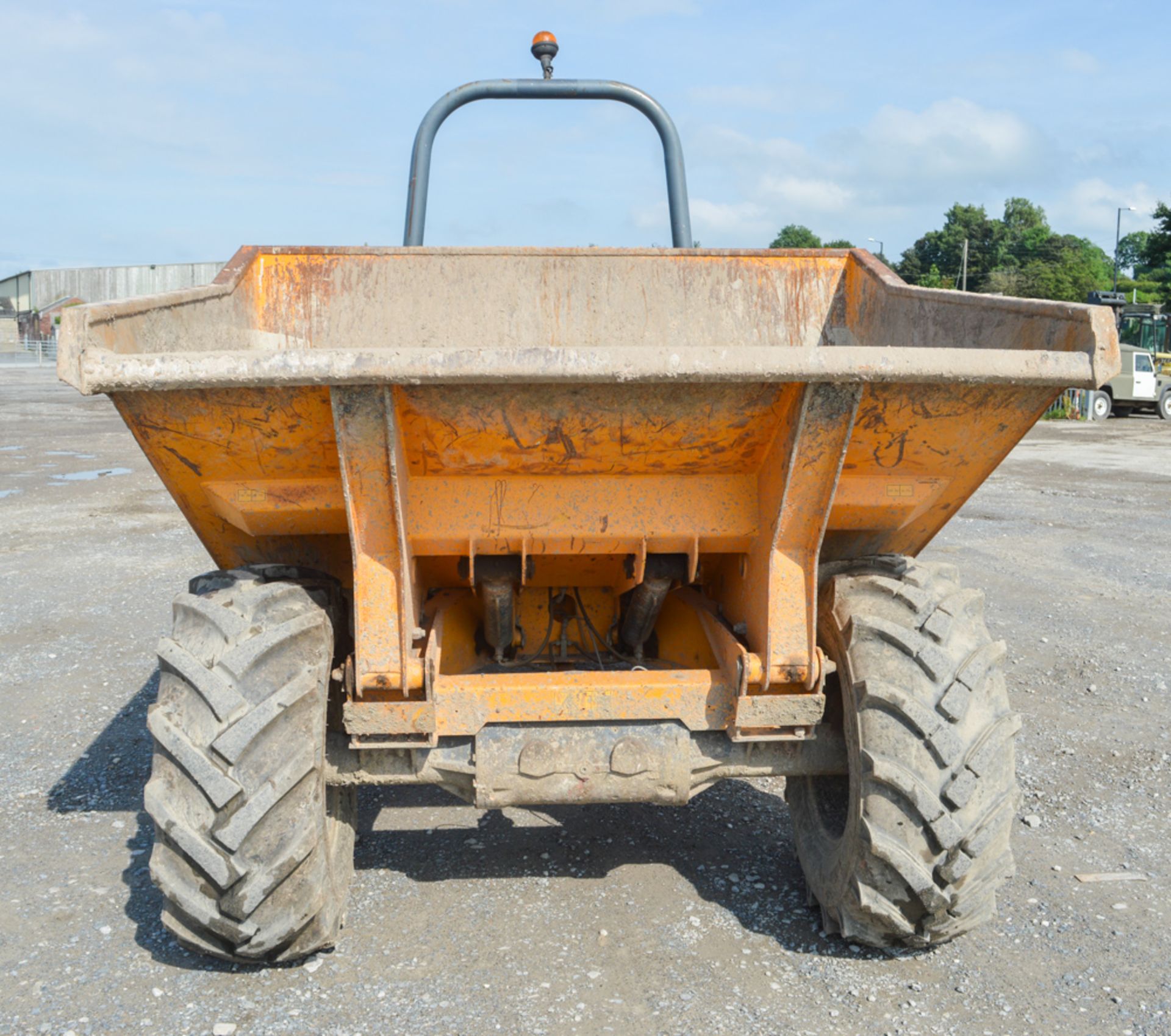 Benford Terex 6 tonne straight skip dumper Year: 2003 S/N: E312EE478 Recorded Hours: 3317 DPR050 - Image 5 of 11