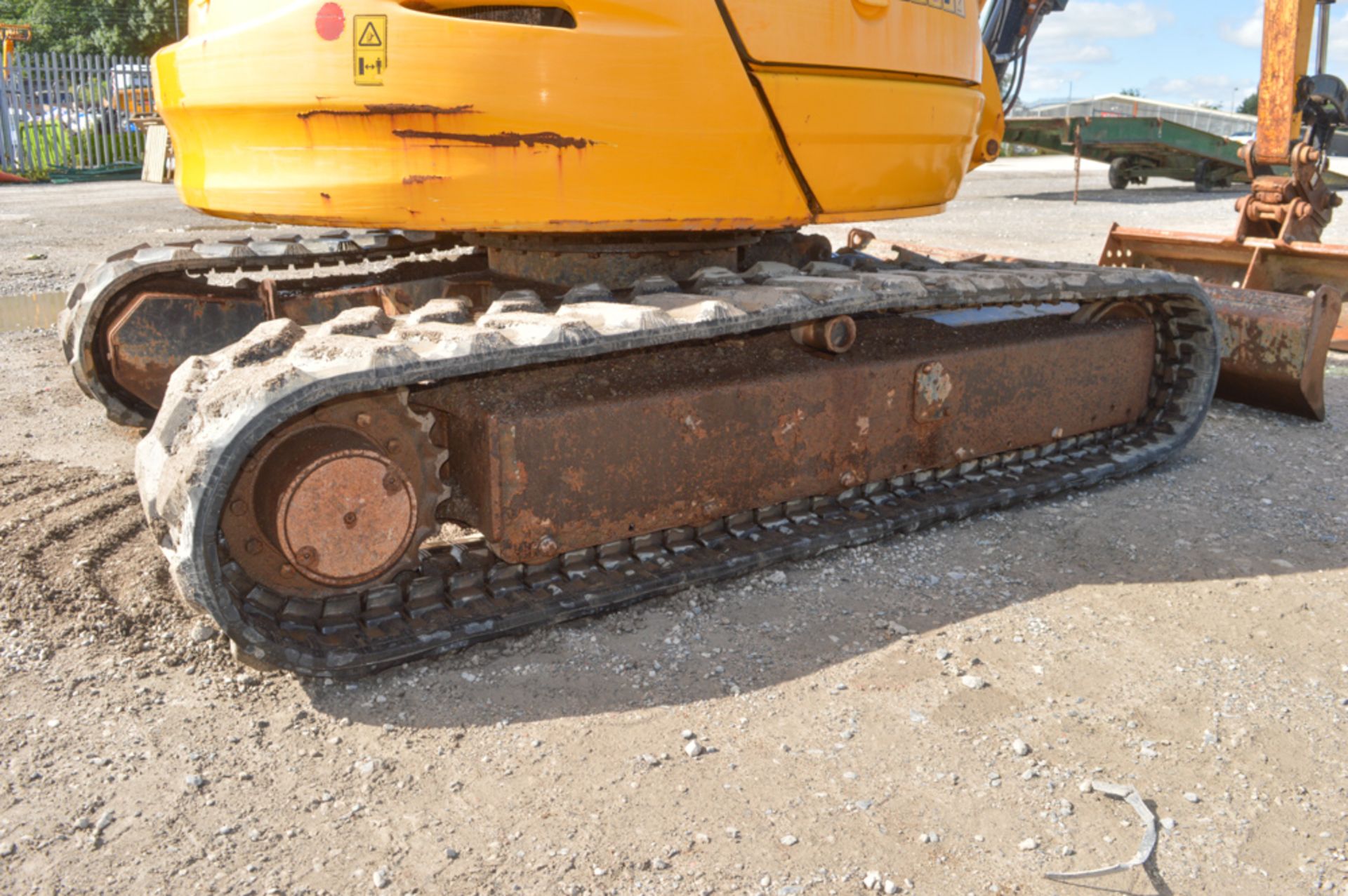 JCB 8050 RTS 5 tonne zero tail swing rubber tracked midi excavator Year: 2012 S/N: 1741669 - Image 8 of 11