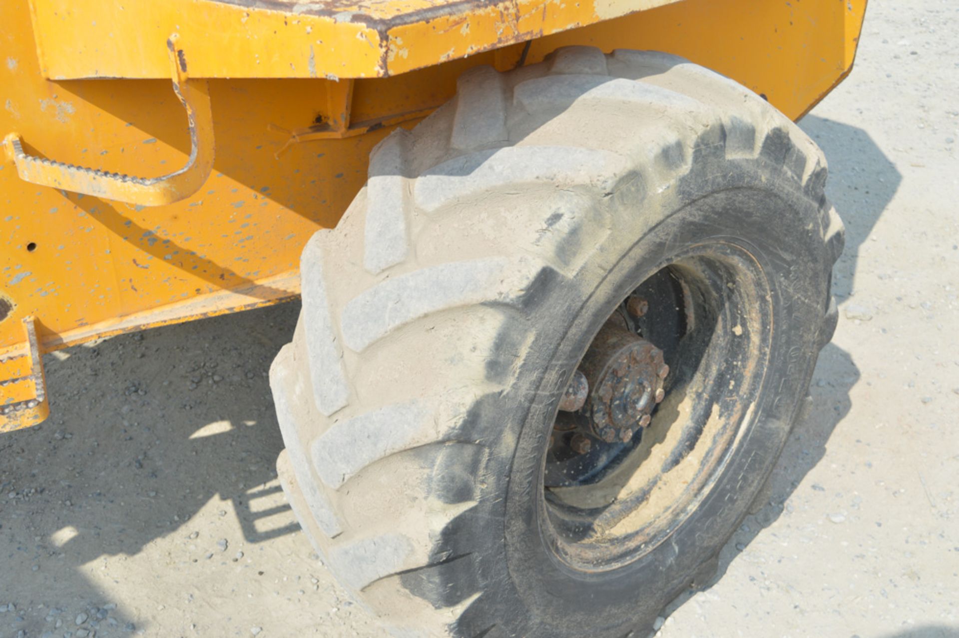 Benford Terex 6 tonne straight skip dumper Year: 2005 S/N: E504FT197 Recorded Hours: 3807 - Image 9 of 12