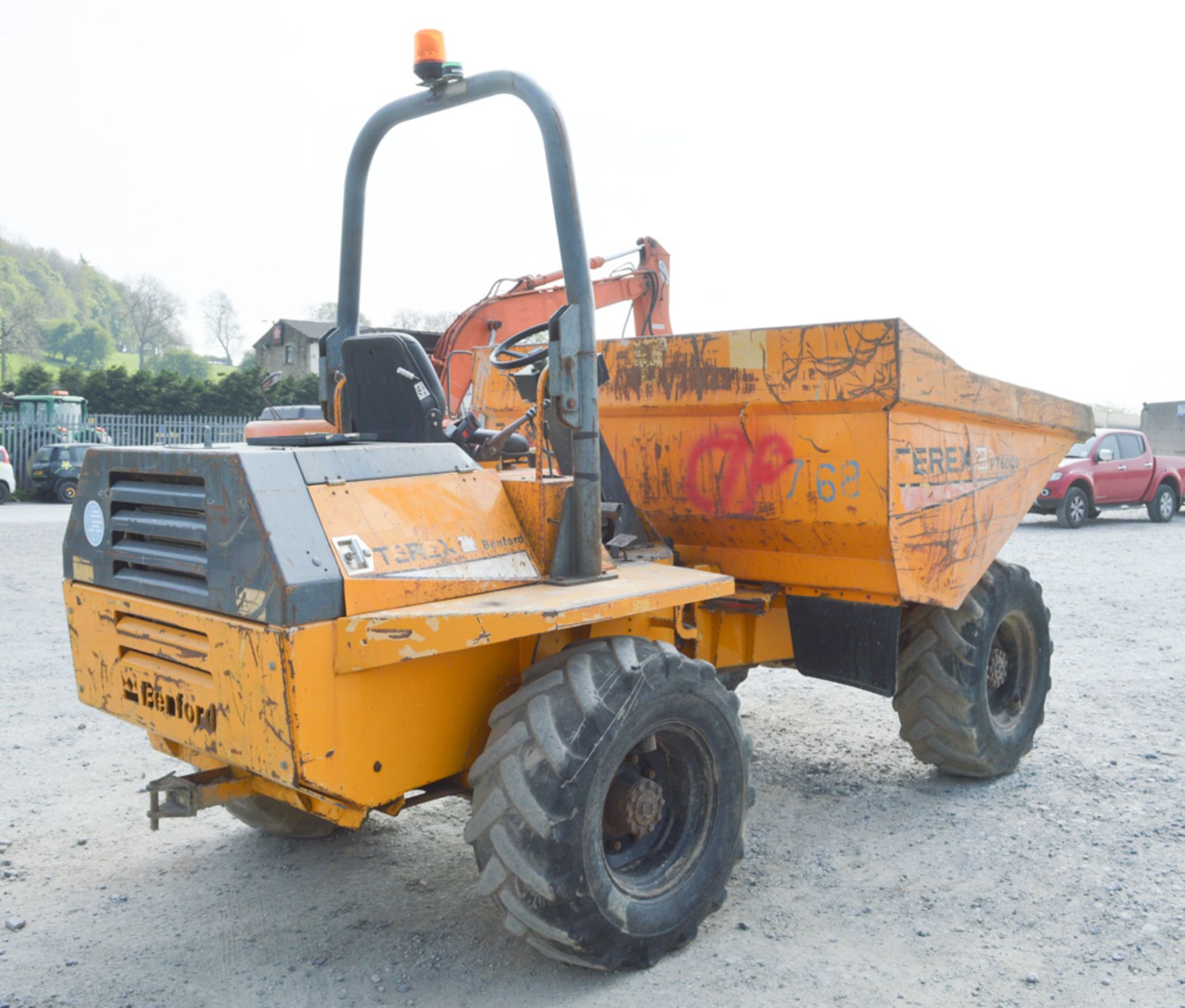 Benford Terex 6 tonne straight skip dumper Year: 2005 S/N: E504FT197 Recorded Hours: 3807 - Image 4 of 12