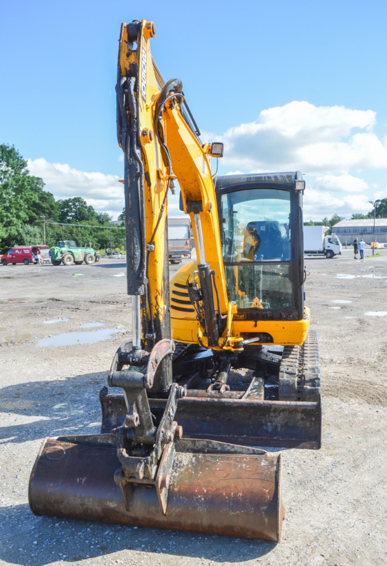JCB 8050 RTS 5 tonne zero tail swing rubber tracked midi excavator Year: 2012 S/N: 1741687 - Image 5 of 11