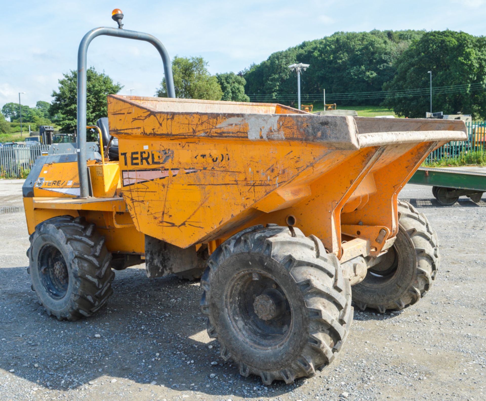 Benford Terex 6 tonne straight skip dumper Year: 2003 S/N: E312EE478 Recorded Hours: 3317 DPR050 - Image 4 of 11