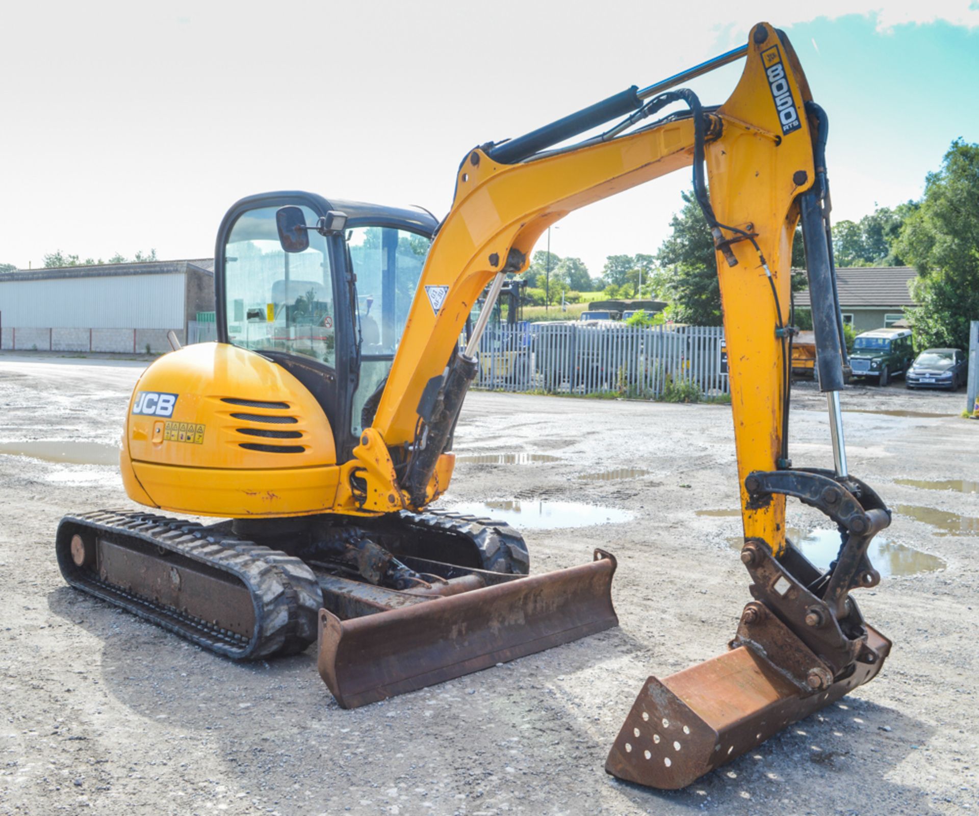 JCB 8050 RTS 5 tonne zero tail swing rubber tracked midi excavator Year: 2012 S/N: 1741669 - Image 4 of 11